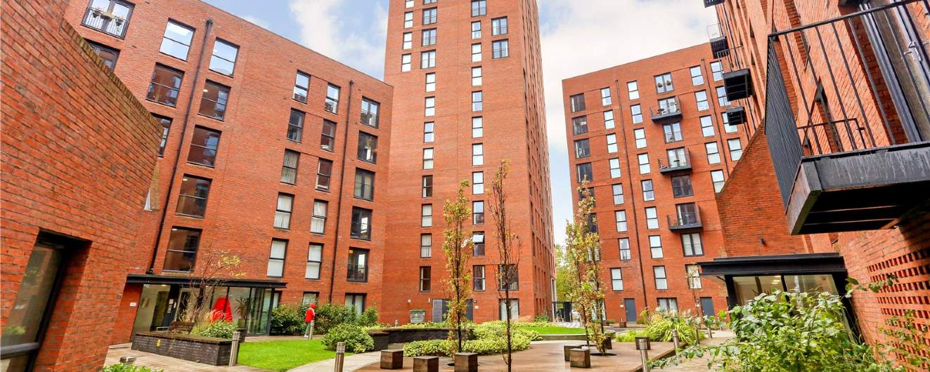 Alto, Manchester Alto, Manchester